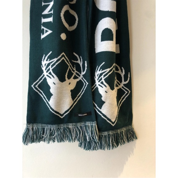 Reese cooper Green Deer Scarf - Picture 2 of 6
